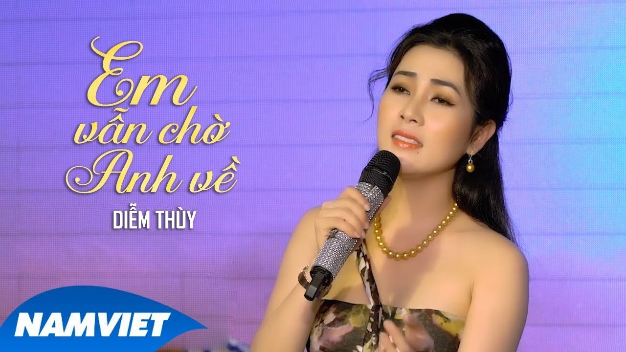 Em vẫn chờ anh về