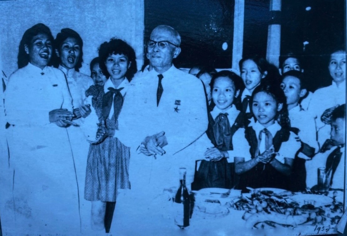 Gặp nhau giữa trời thu Hà Nội