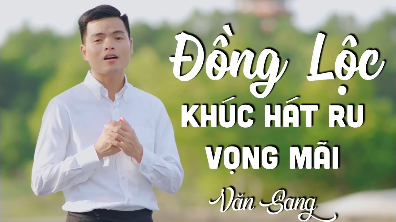 GIỮA HỪNG ĐÔNG