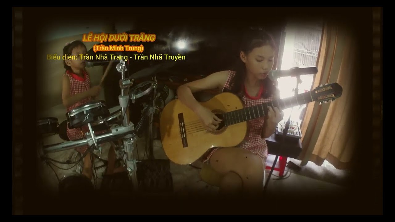 Lễ Hội Dưới Trăng