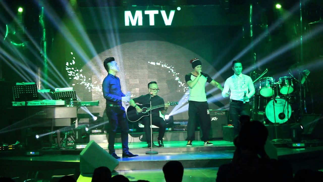 LK chờ em trong đêm tình yêu hoa gió