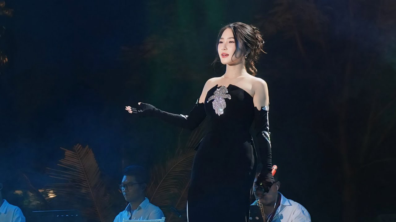 LK TÓC GIÓ THÔI BAY & HÀ NỘI MÙA VẮNG NHỮNG CƠN MƯA