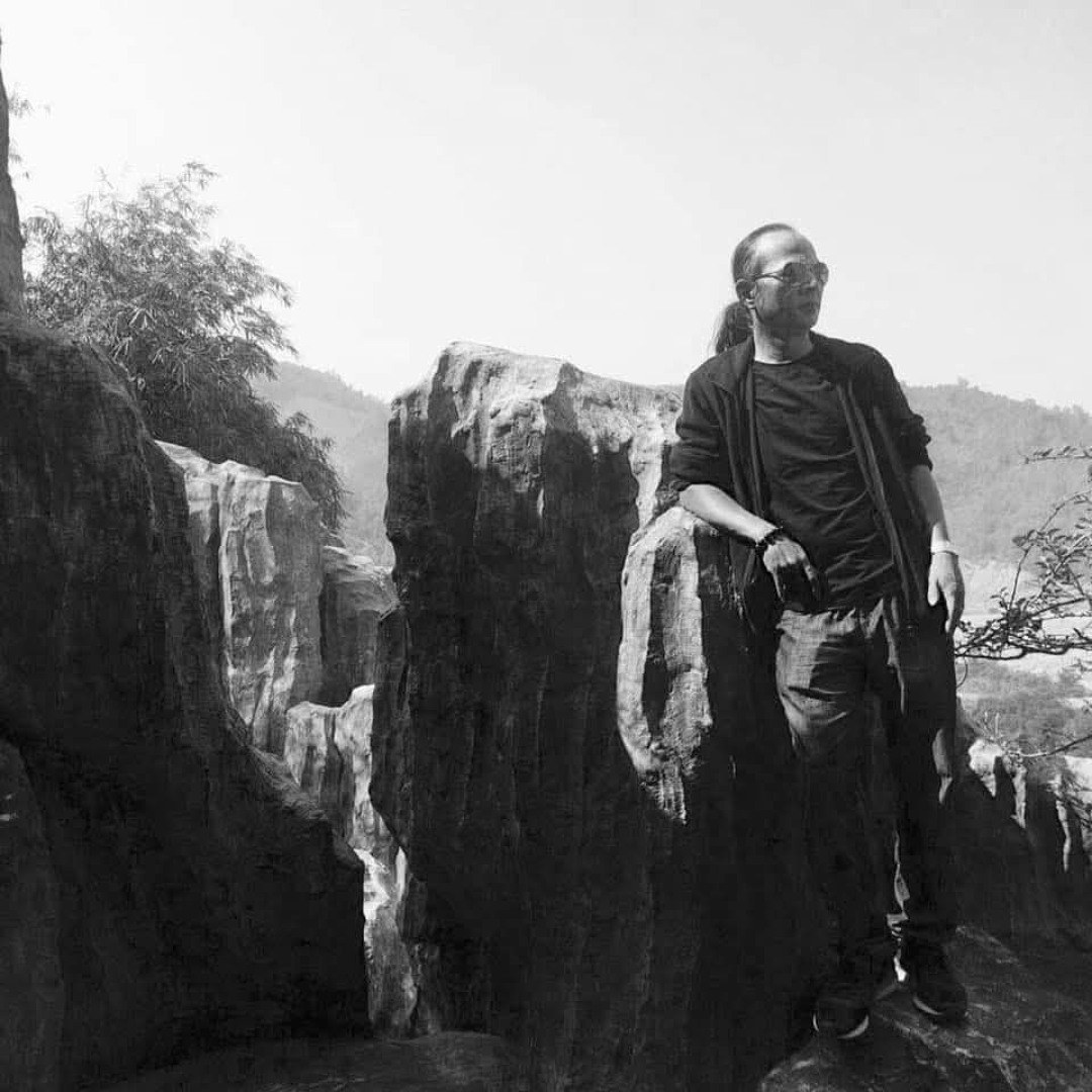 Mặc Cho Chiều Tính
