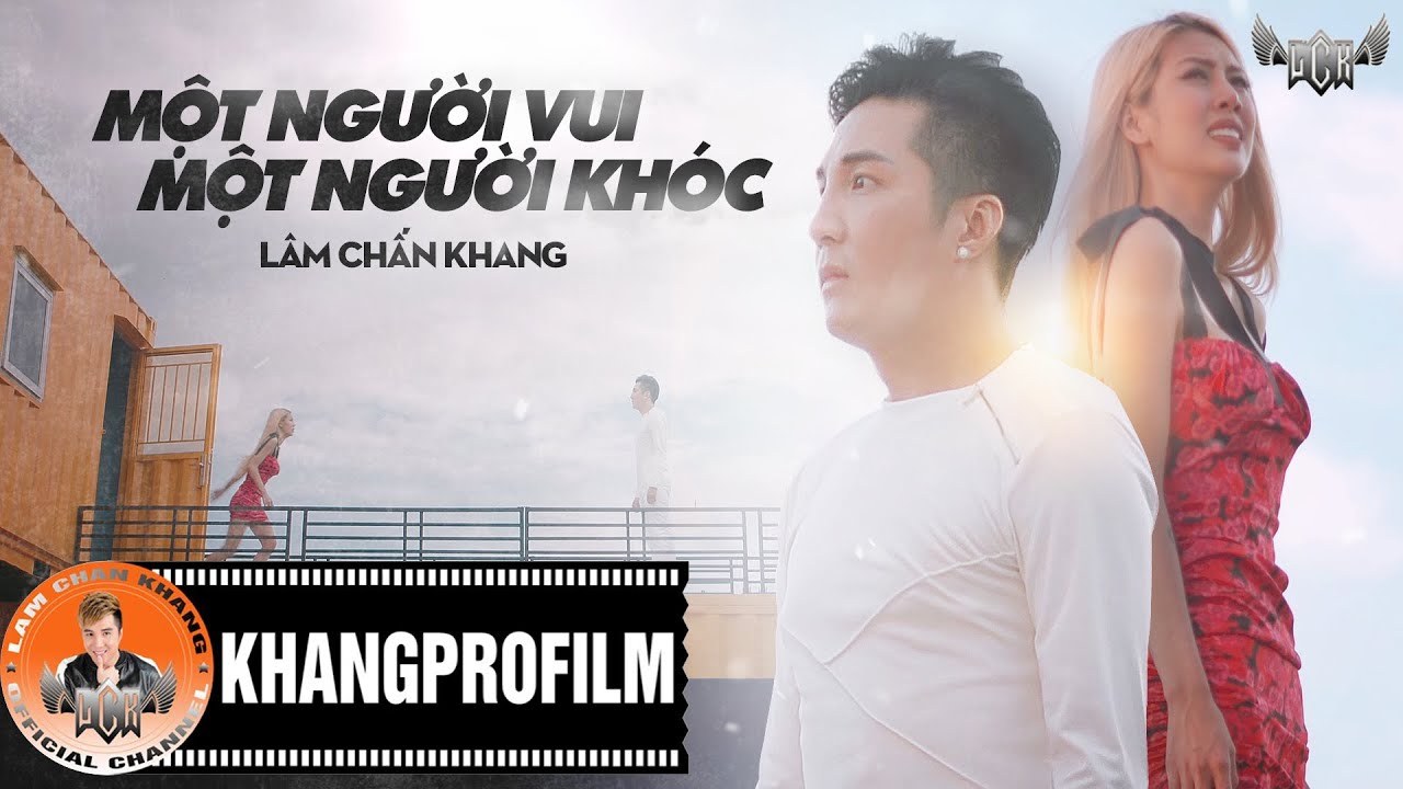 Một Người Vui Một Người Khóc