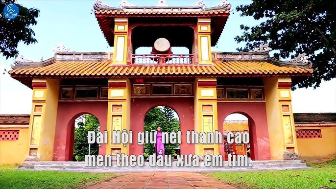 Một thời theo gió đuổi mây 