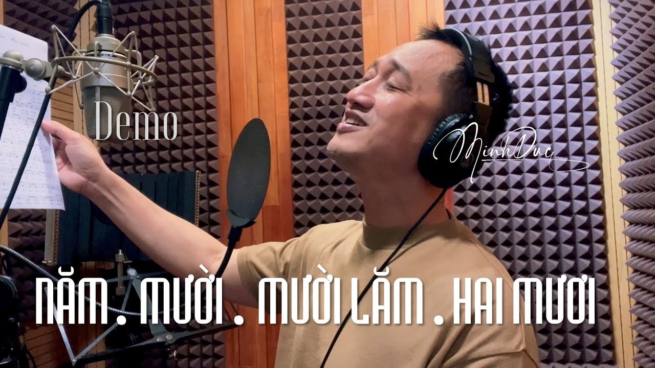 Năm Mười Mười Năm Hai Mươi