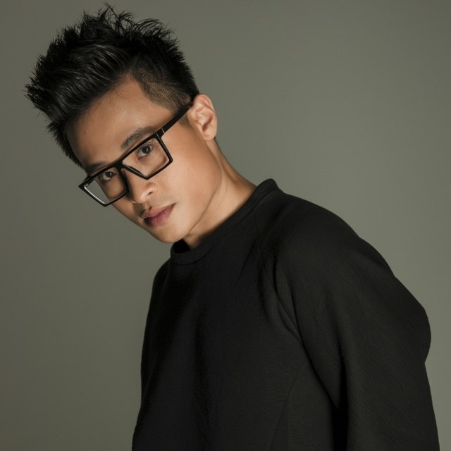 Ngày Hứng Khởi