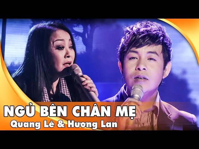 Ngủ bên chân mẹ