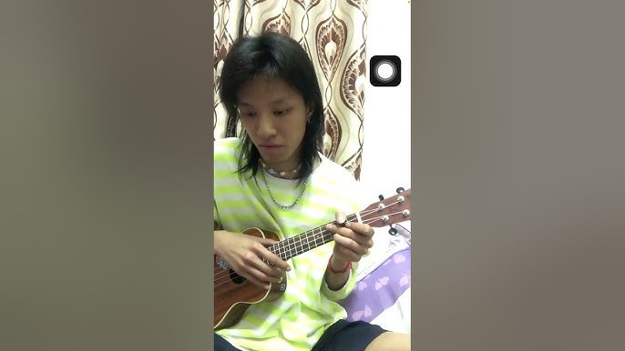 nhìn mông