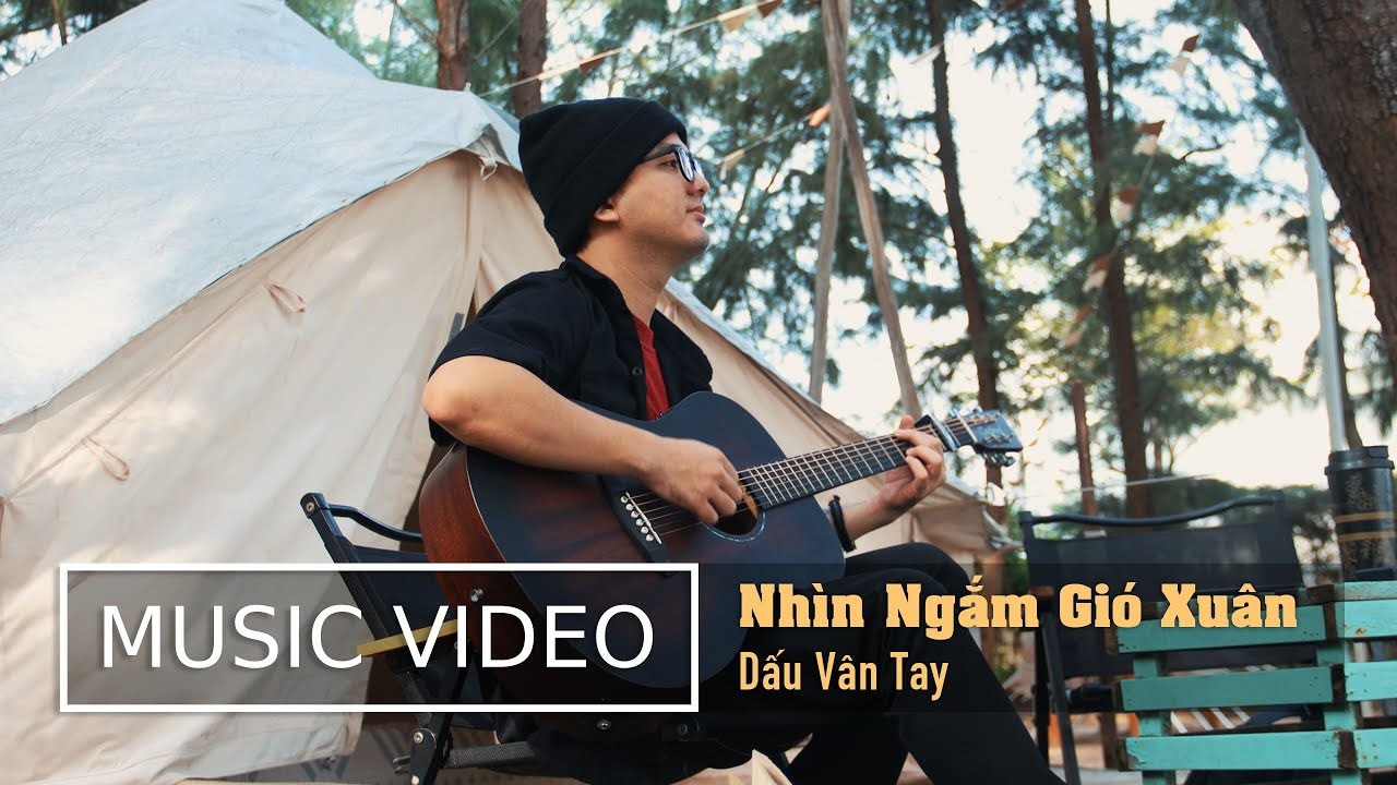 Nhìn Ngắm Gió Xuân