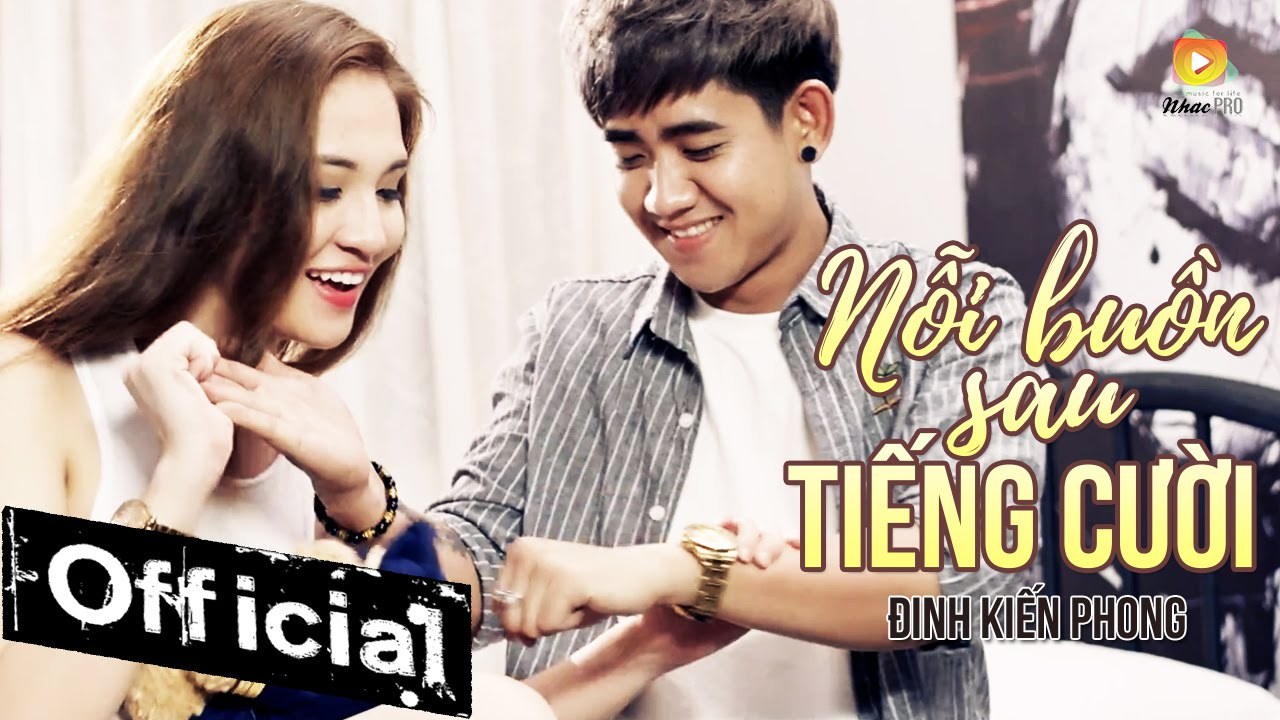 Nỗi buồn sau tiếng cười