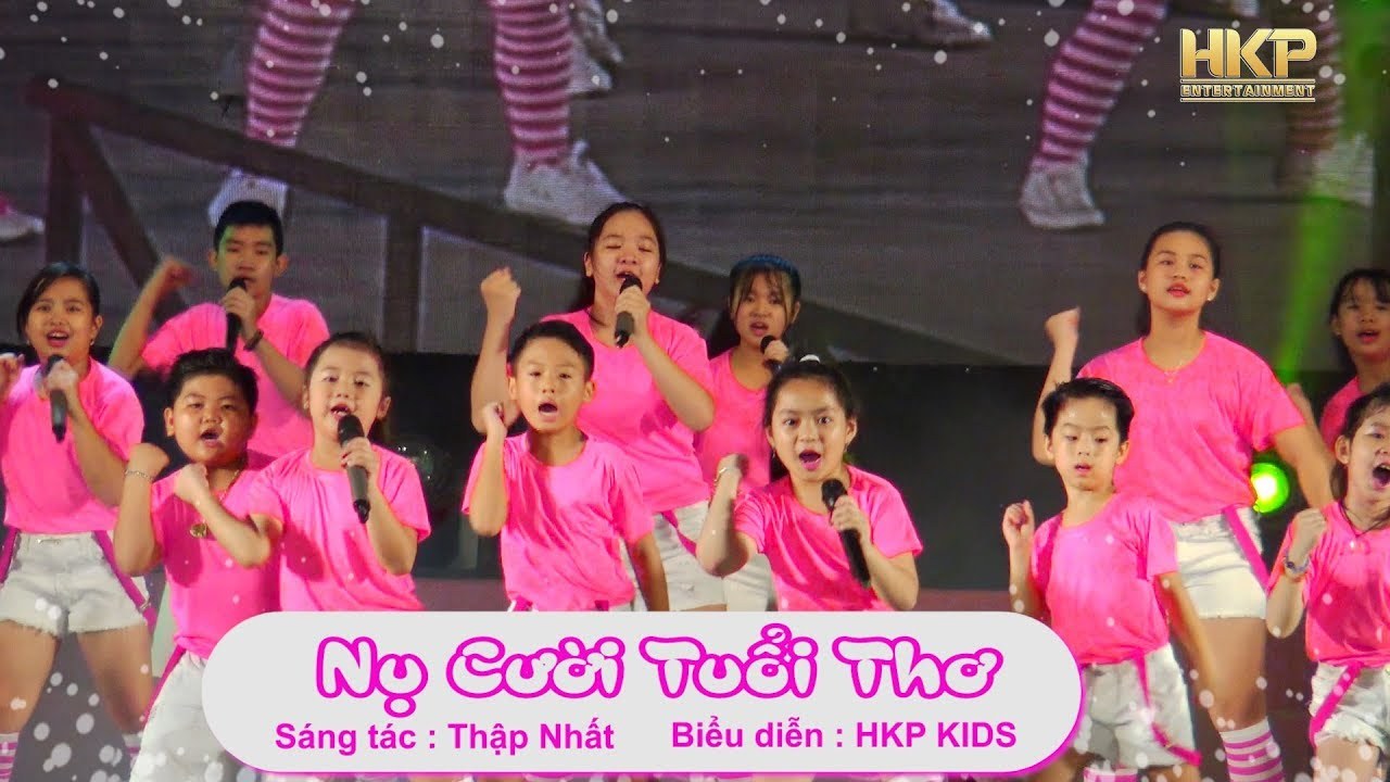 Nụ cười tuổi thơ