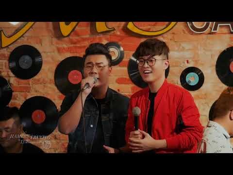 Ở lưng chừng hạnh phúc