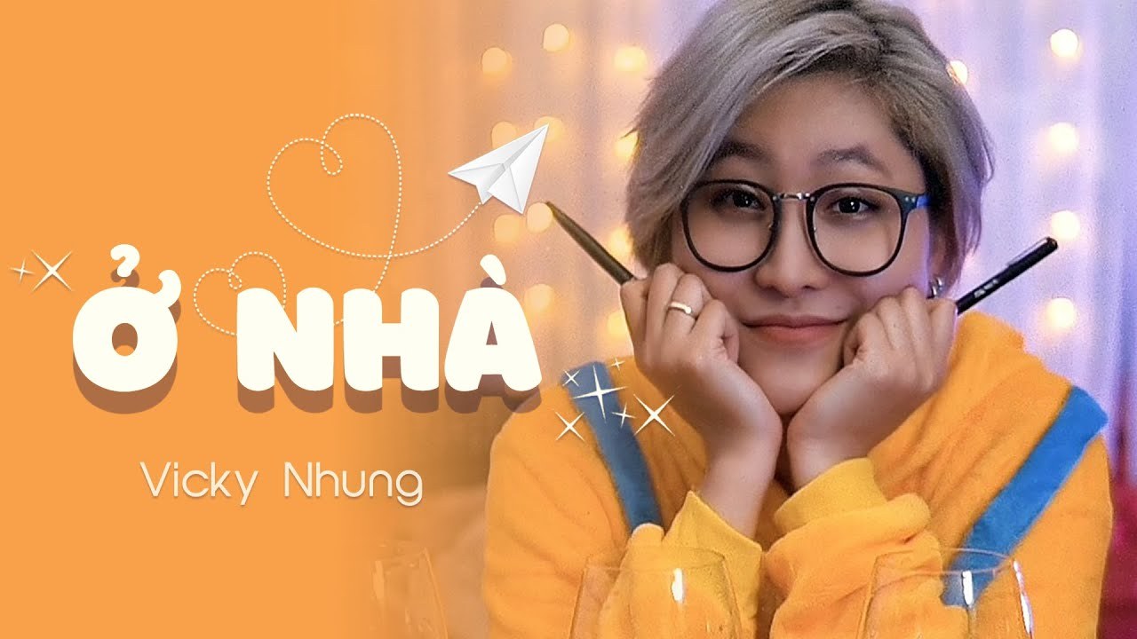 Ở Nhà