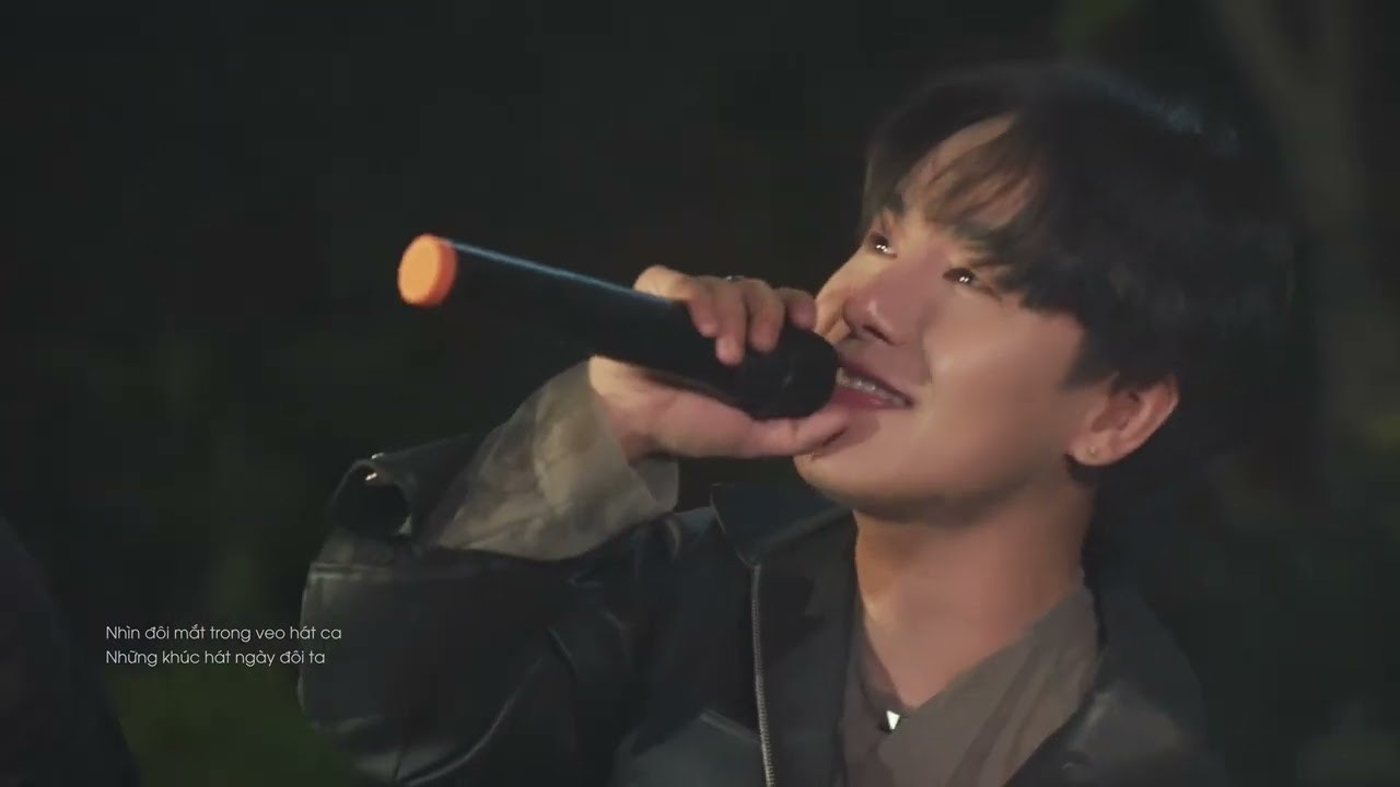 Ôm Trọn Thương Yêu