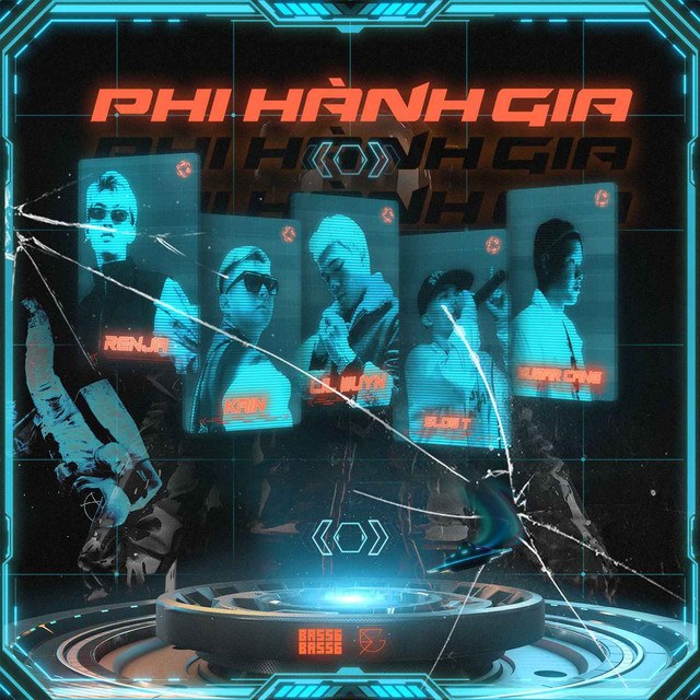 Phi Hành Gia