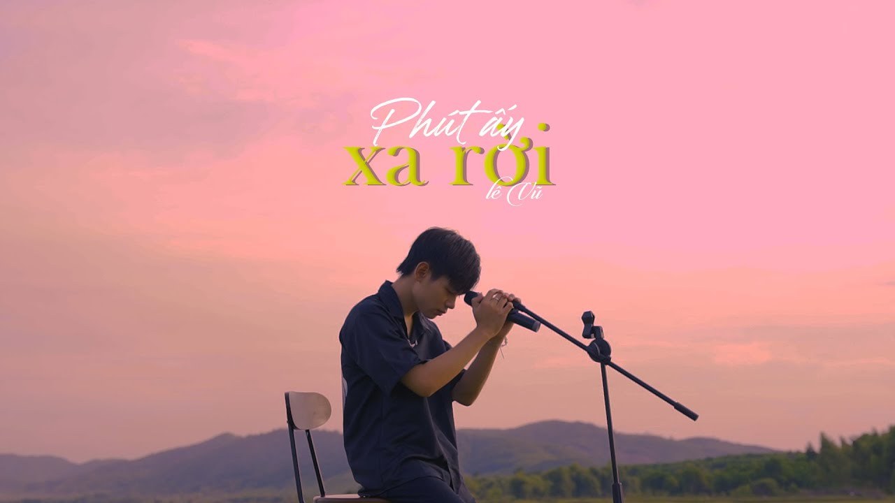 Phút Ấy Xa Rời