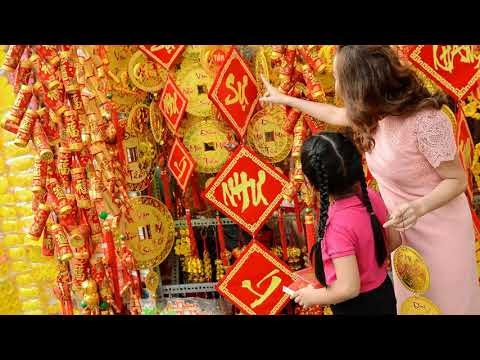SẮC HOA XUÂN