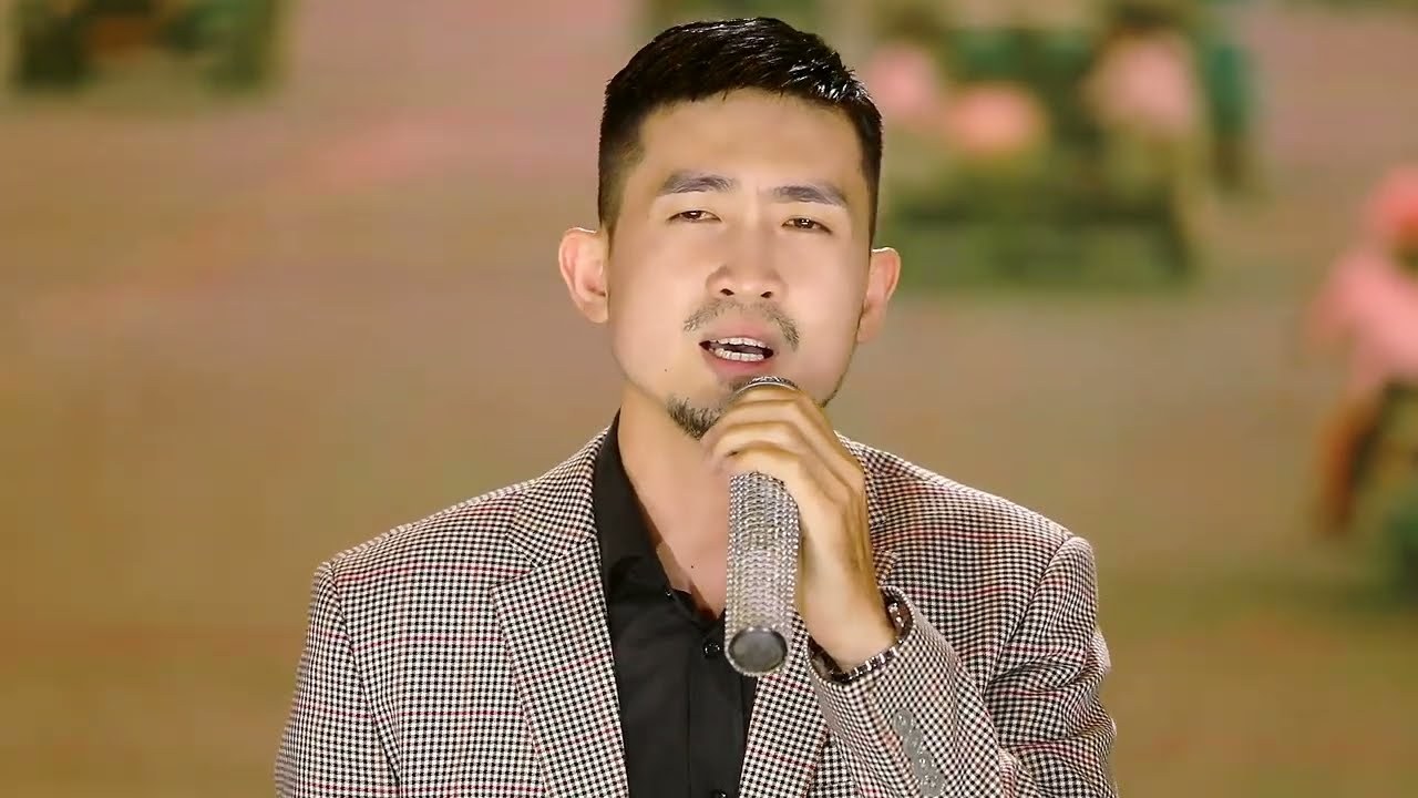 SÀI GÒN NHẠT NẮNG