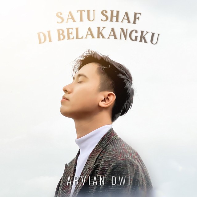 Satu Shaf Dibelakangku