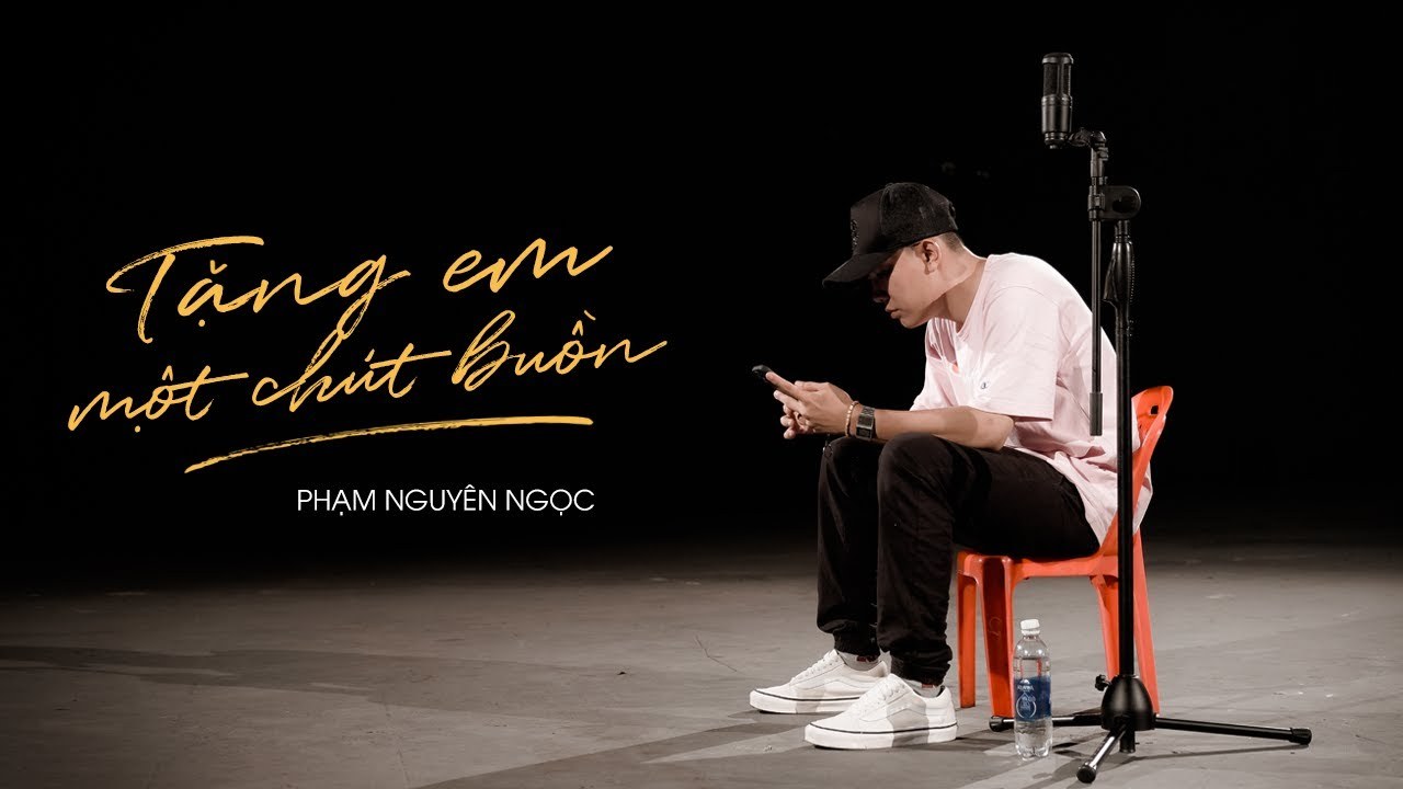 Tặng Em Một Chút Buồn