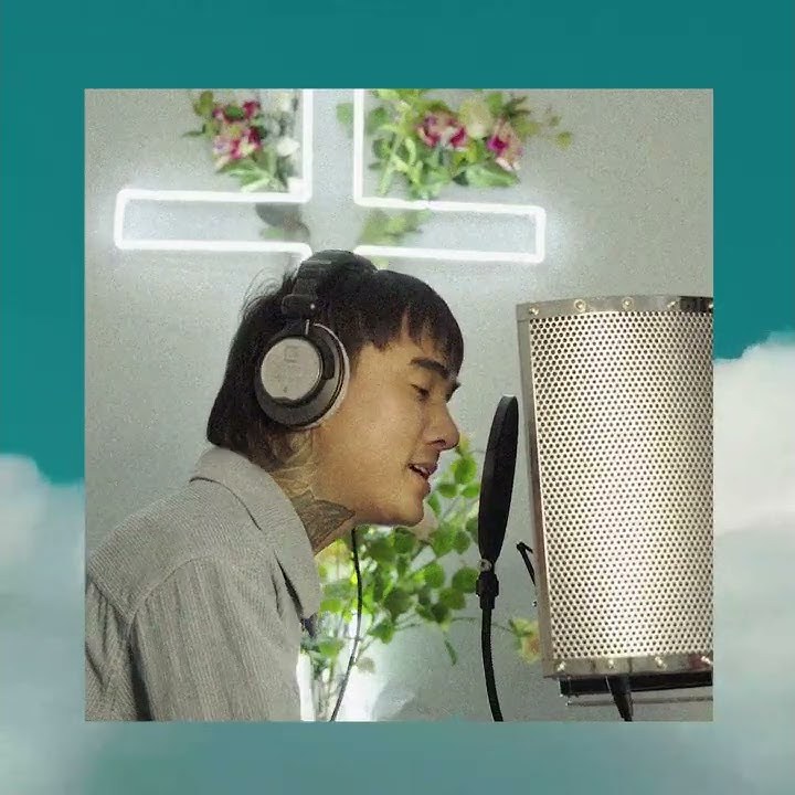 Tên Bài Nằm Đâu Đó Trong Lyrics