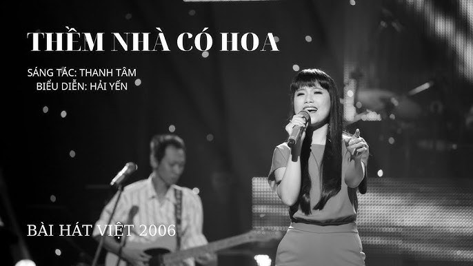 Thềm Nhà Có Hoa