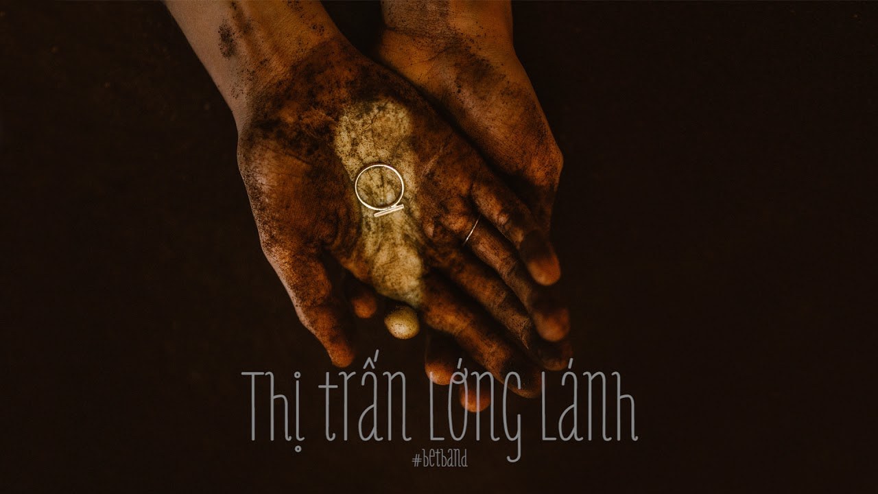 Thị trấn lóng lánh