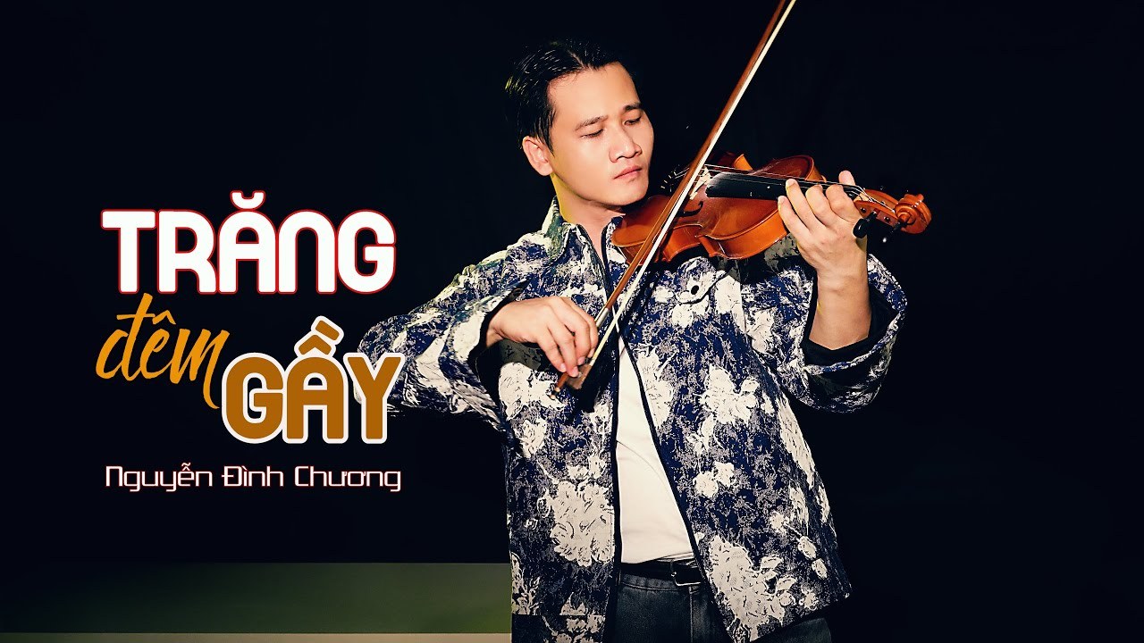 Trăng đêm gầy