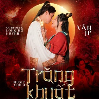Trăng Khuất