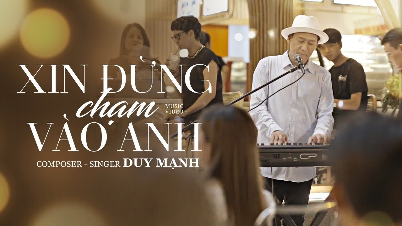 Xin Đừng Chạm Vào Anh